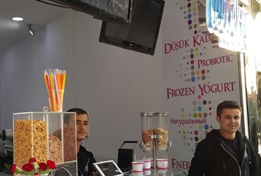 Iceberry Frozen Yogurt Işıklar / Antalya